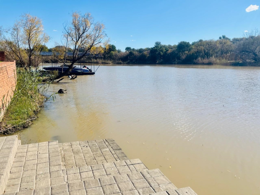 4 Bedroom Property for Sale in Riviera Glen Security Estate Free State